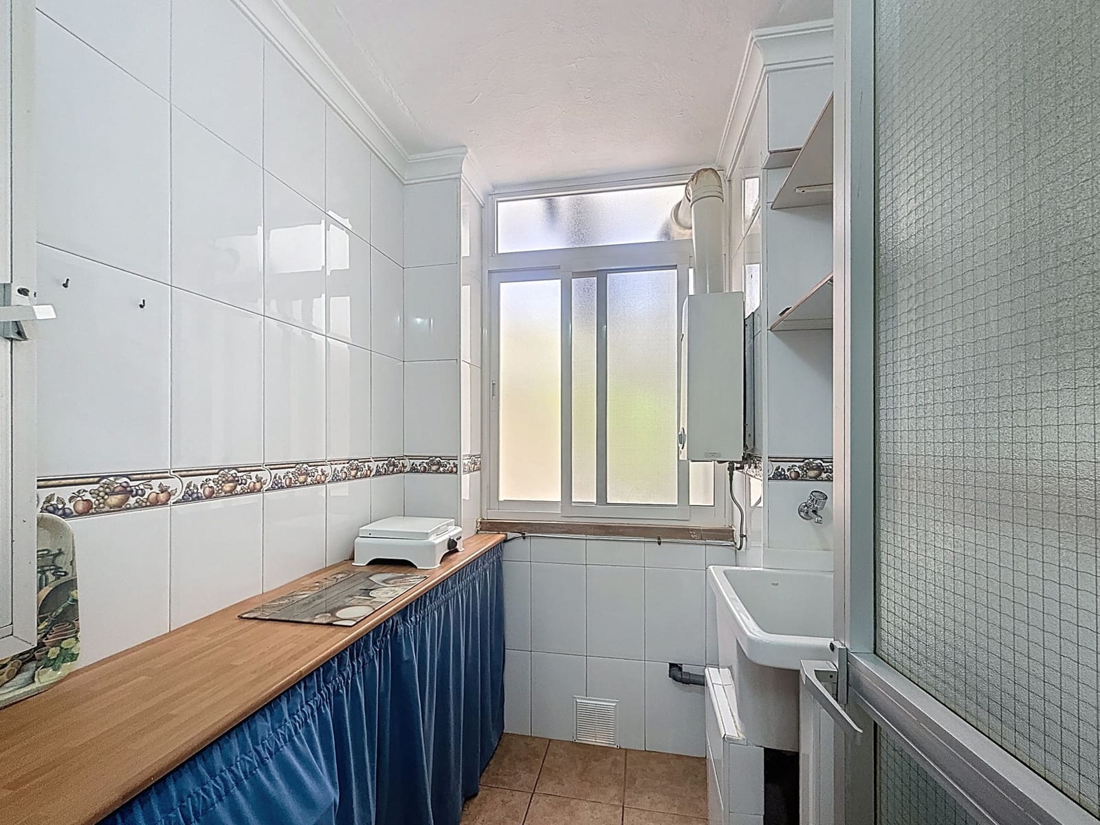 4 makuuhuone Huoneisto myytävänä paikassa Estepona - 296 900 € (Ref: 9161185)