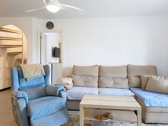 Pareado de 3 habitaciones en El Padrón, Estepona en venta con piscina - 370.000 € (Ref: 9165926)