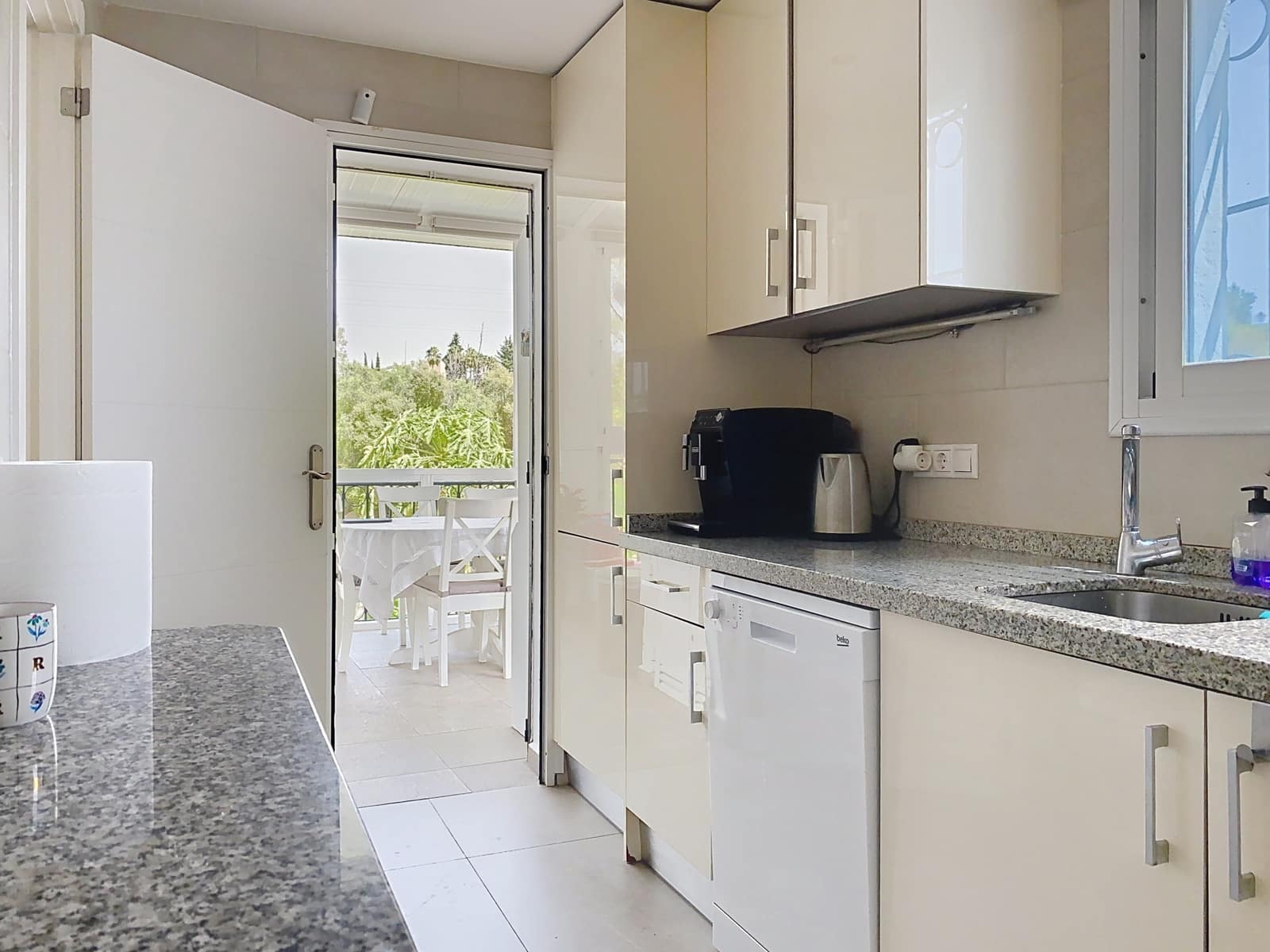 Pareado de 3 habitaciones en El Padrón en venta con piscina - 370.000 € (Ref: 9165926)