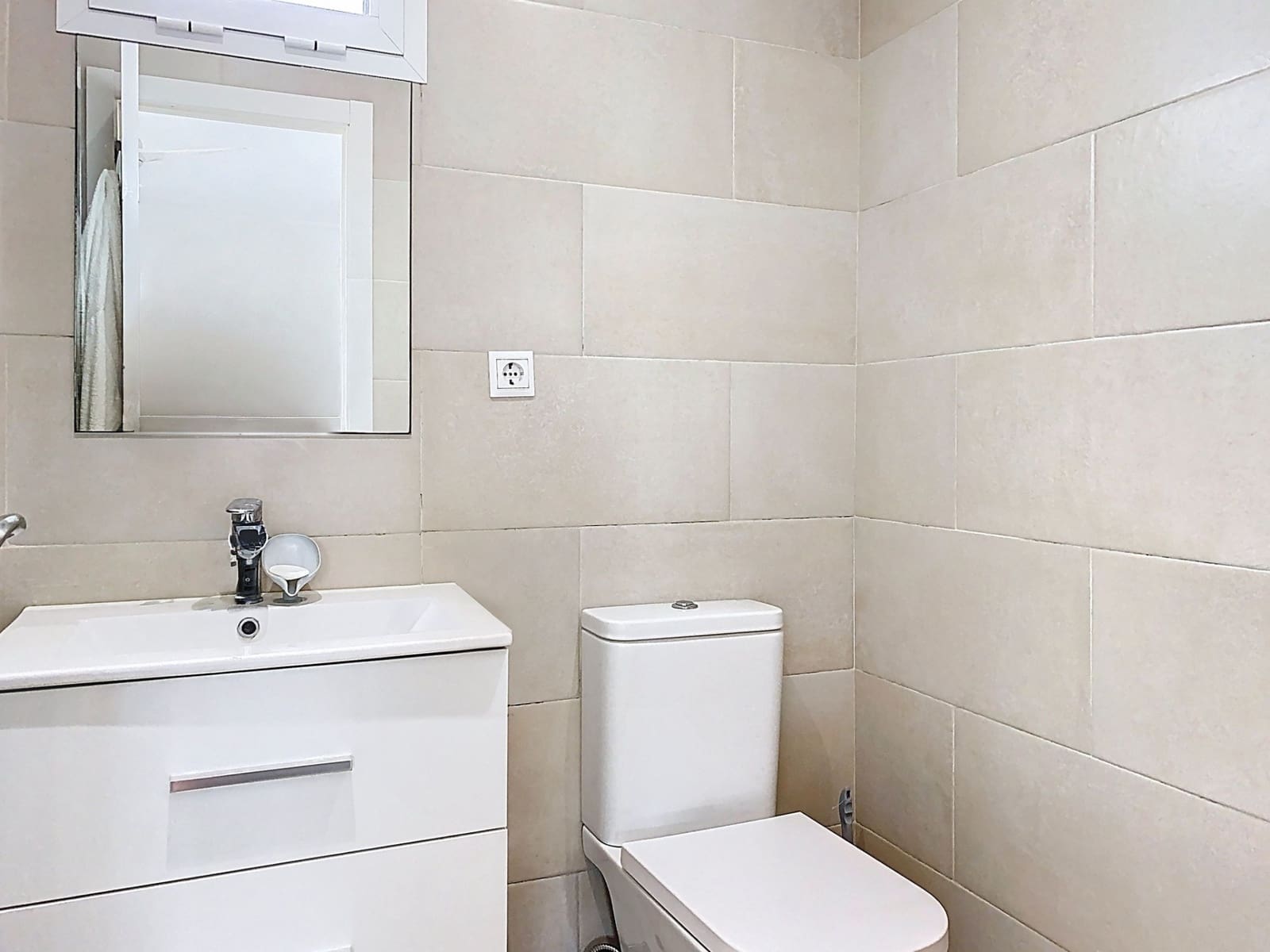 Pareado de 3 habitaciones en El Padrón en venta con piscina - 370.000 € (Ref: 9165926)