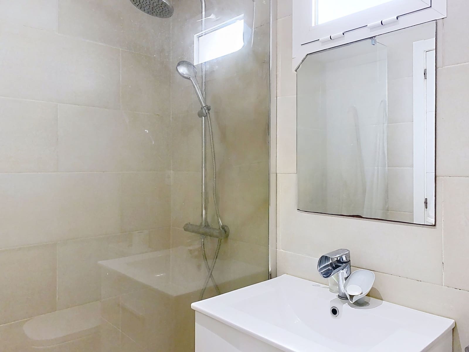 Pareado de 3 habitaciones en El Padrón en venta con piscina - 370.000 € (Ref: 9165926)