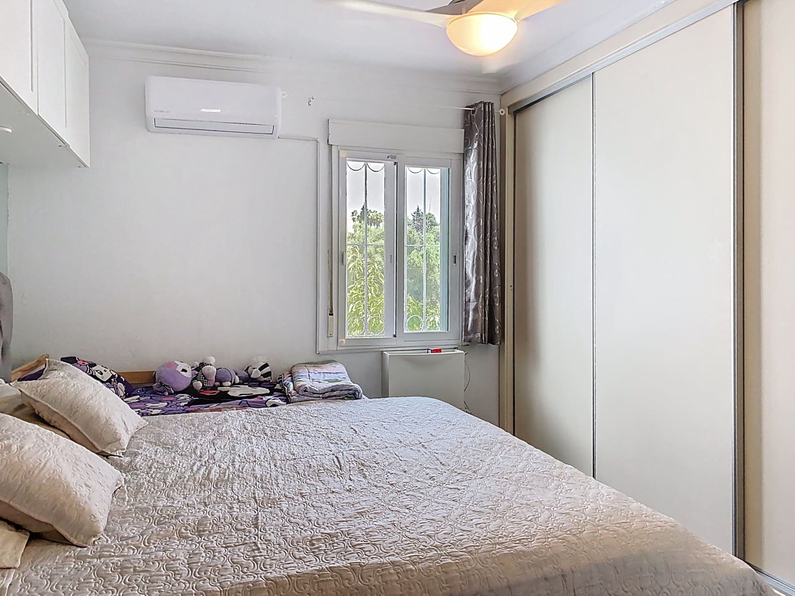 Pareado de 3 habitaciones en El Padrón en venta con piscina - 370.000 € (Ref: 9165926)