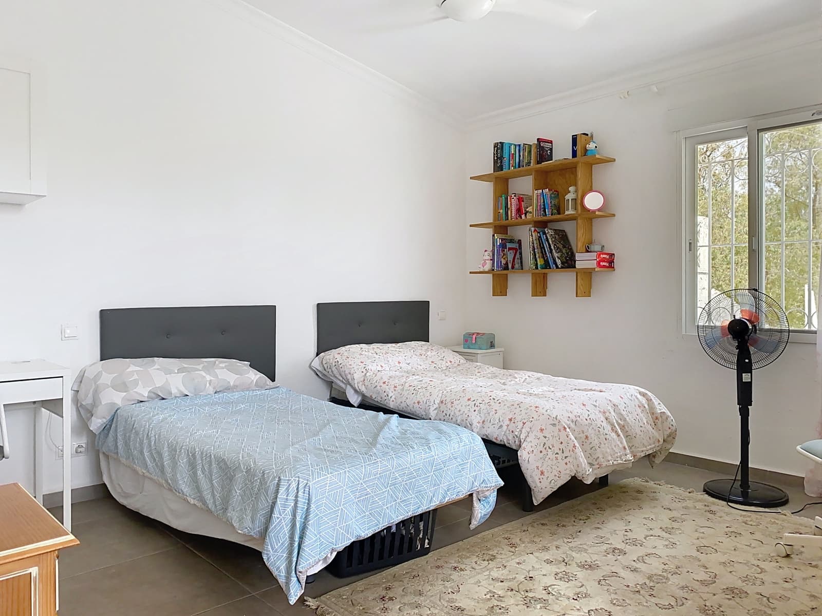 Pareado de 3 habitaciones en El Padrón en venta con piscina - 370.000 € (Ref: 9165926)