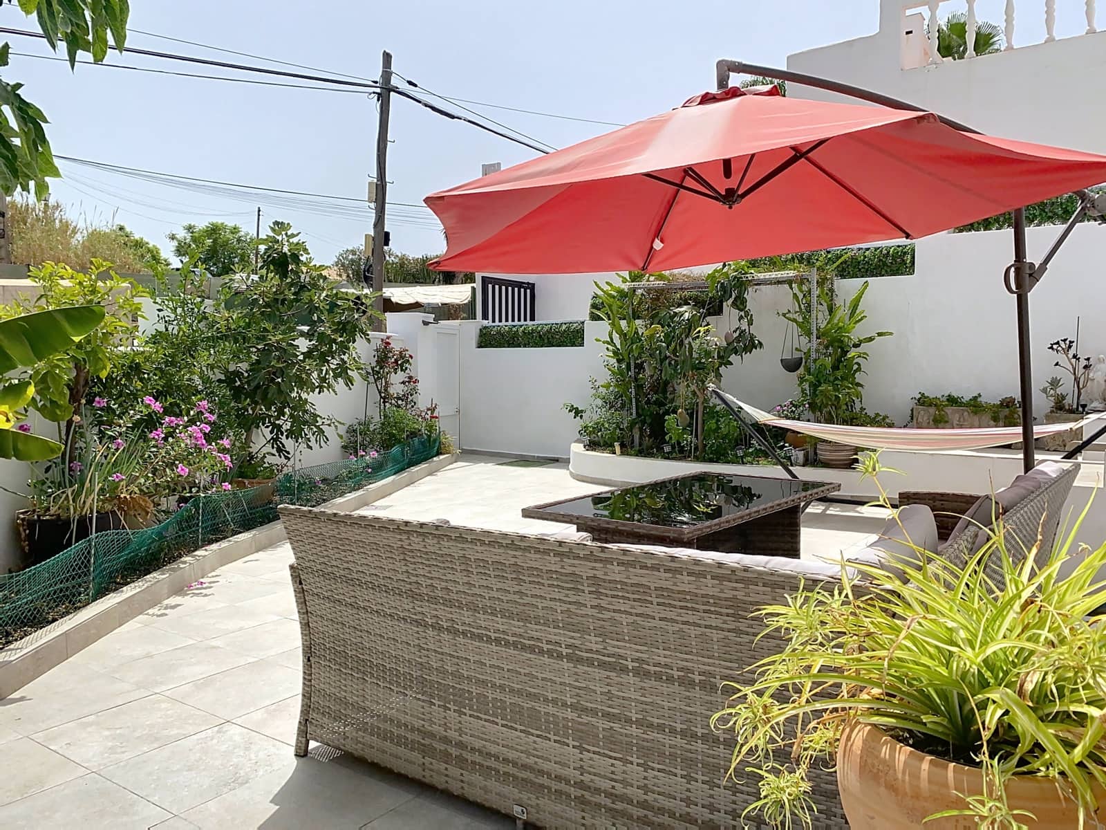 Pareado de 3 habitaciones en El Padrón en venta con piscina - 370.000 € (Ref: 9165926)