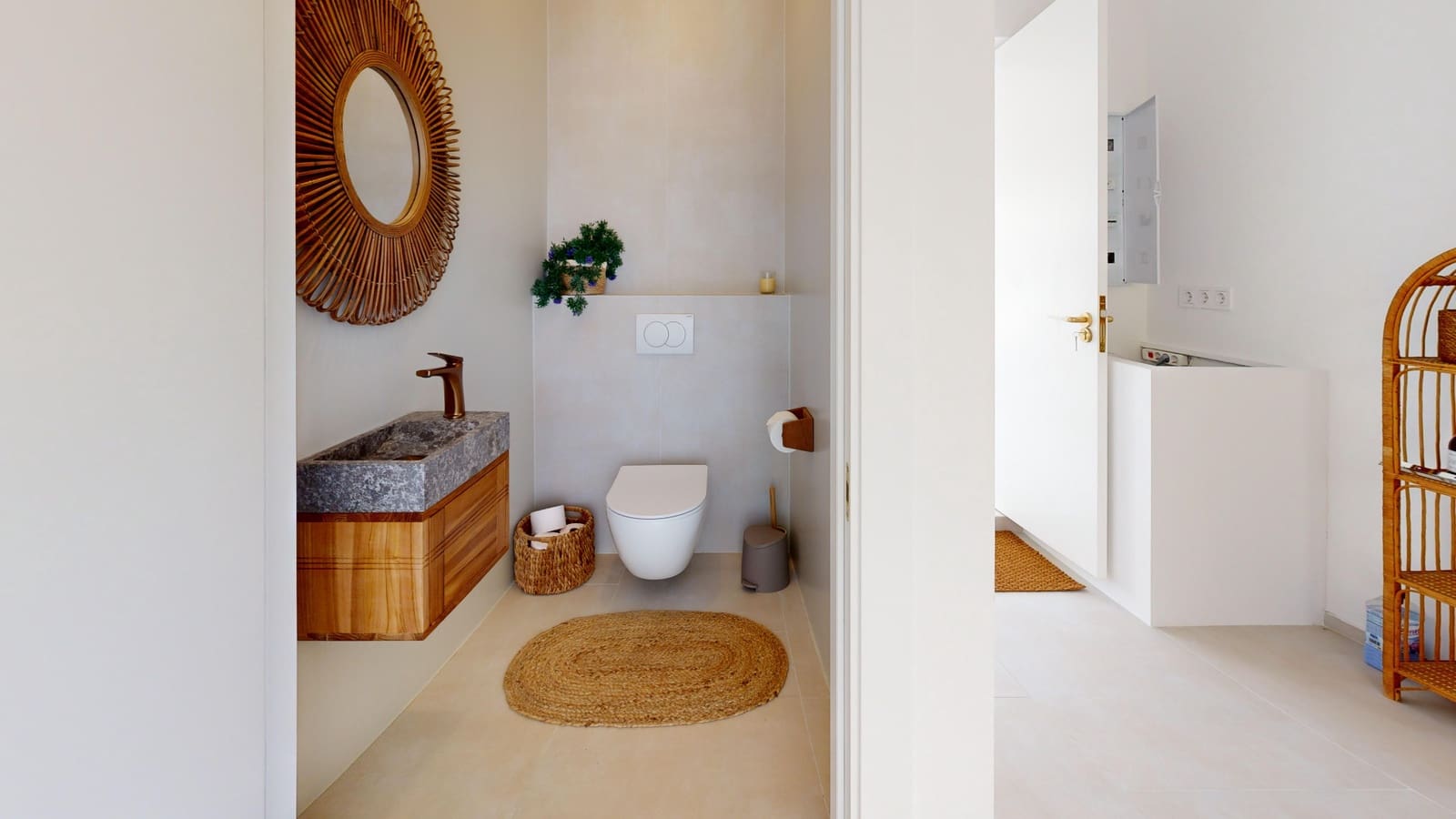 3 bedroom Villa for sale in Estepona with pool garage - € 1,495,000 (Ref: 9191268)