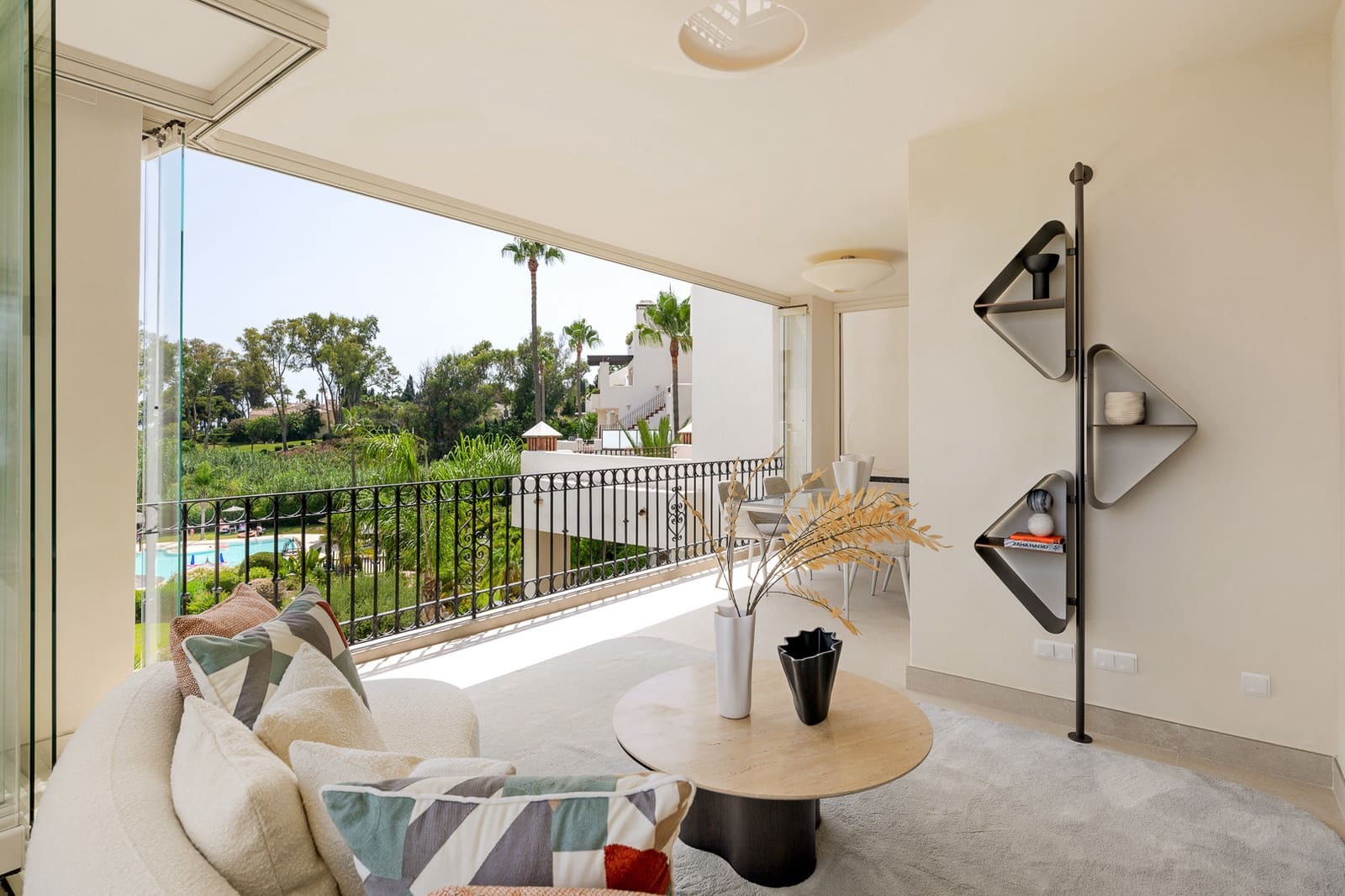 3 bedroom Apartment for sale in Estepona with pool garage - € 1,995,000 (Ref: 9191269)