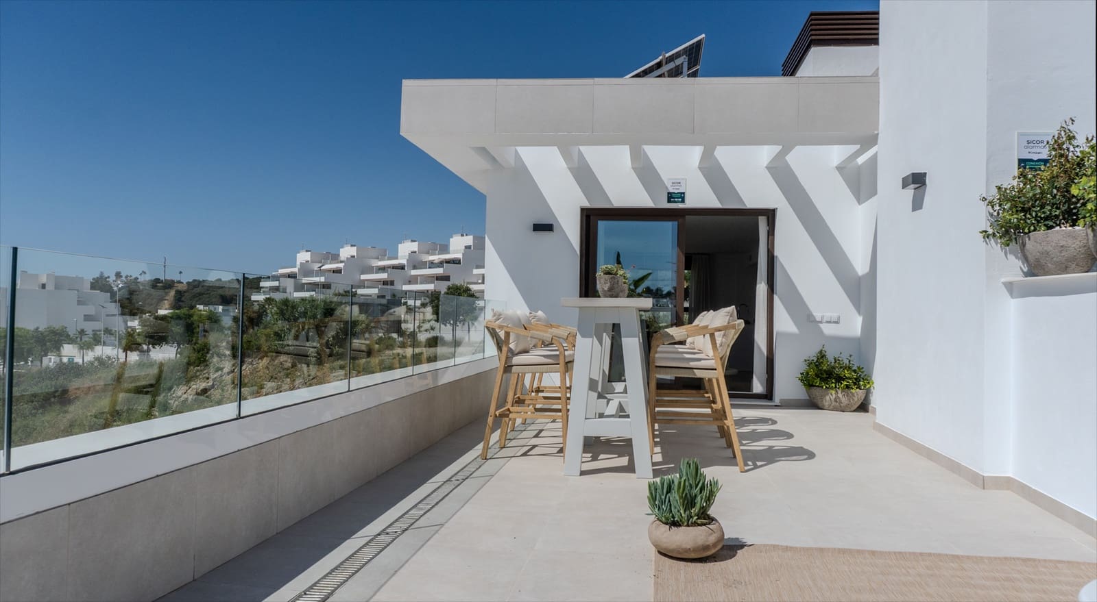 3 soverom Penthouse til salgs i Estepona med svømmebasseng garasje - € 739 000 (Ref: 9193942)