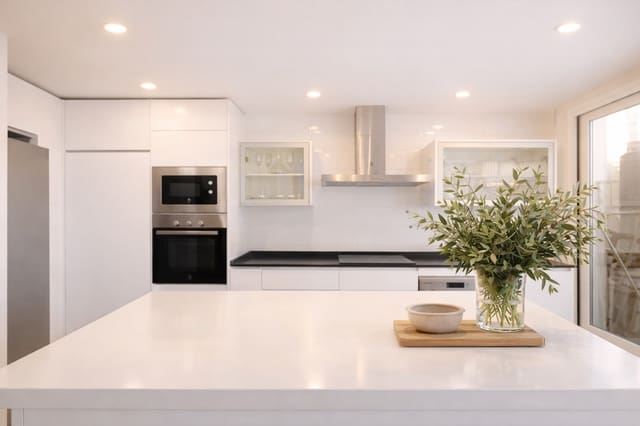 3 camera da letto Attico in vendita in Estepona con piscina garage - 849.995 € (Rif: 9195737)