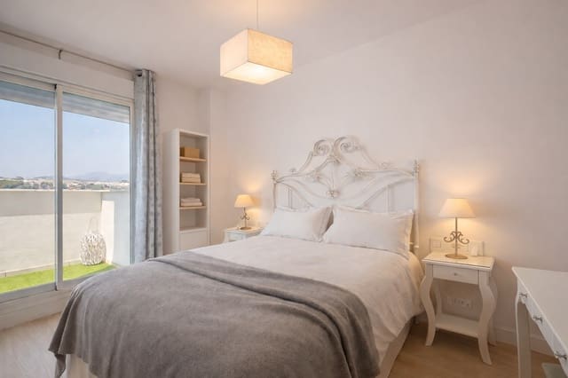 3 camera da letto Attico in vendita in Estepona con piscina garage - 849.995 € (Rif: 9195737)