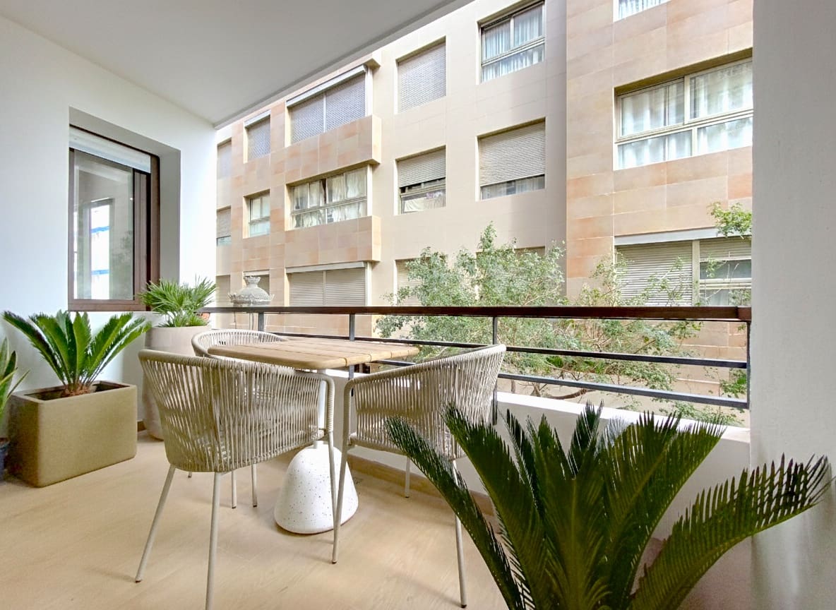 2 bedroom Apartment for sale in Estepona - € 492,000 (Ref: 9215249)