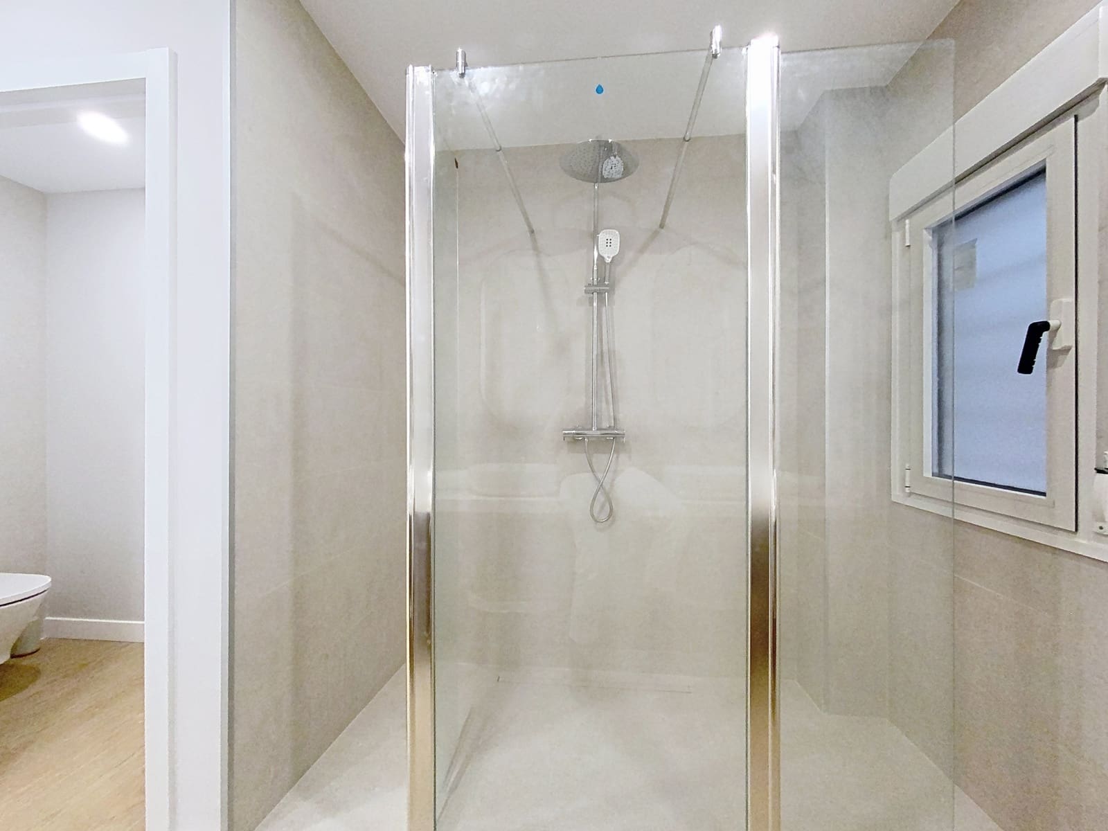 2 bedroom Apartment for sale in Estepona - € 492,000 (Ref: 9215249)