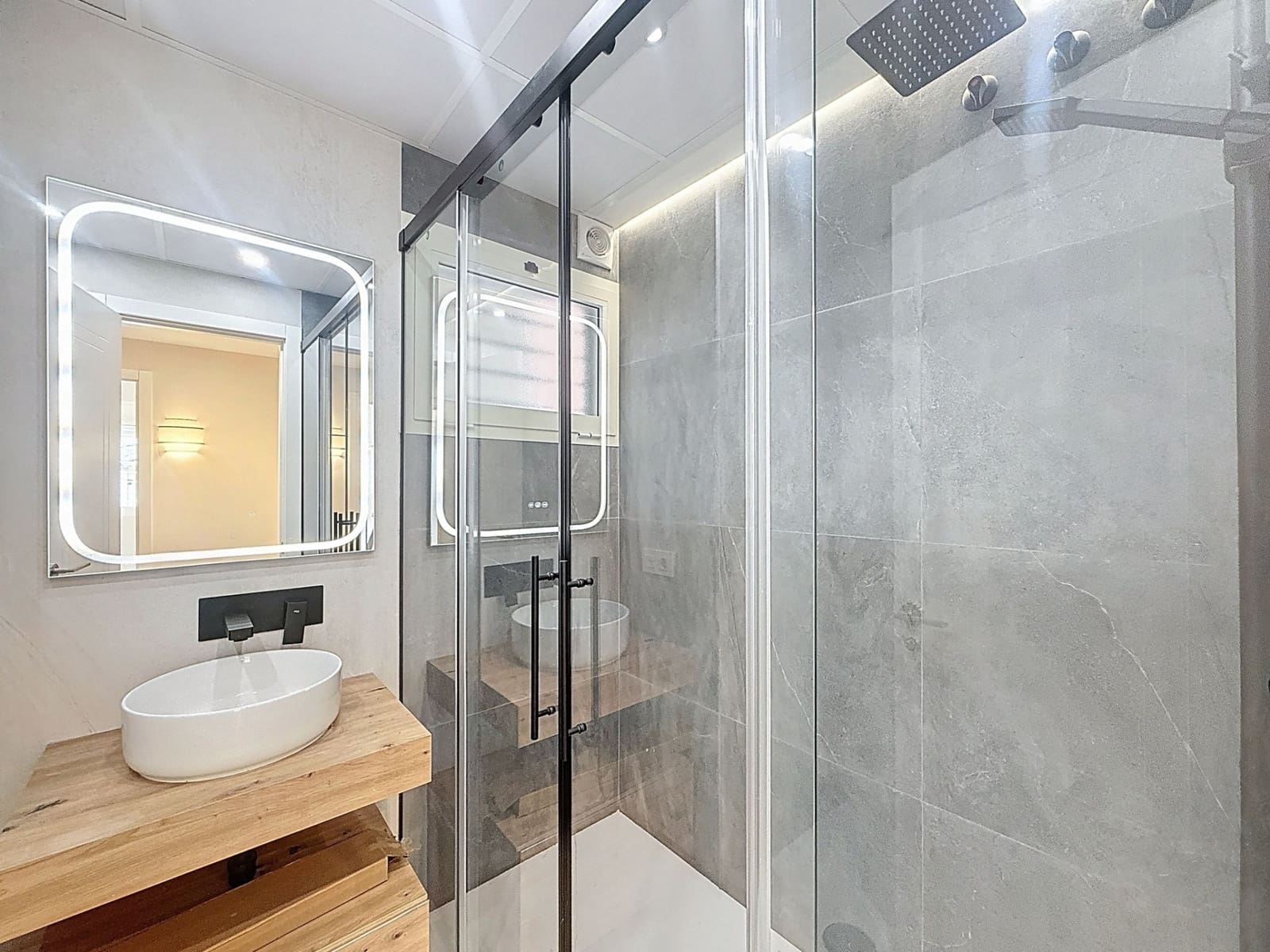 3 Zimmer Apartment zu verkaufen in Estepona mit Pool Garage - 560.000 € (Ref: 9240232)