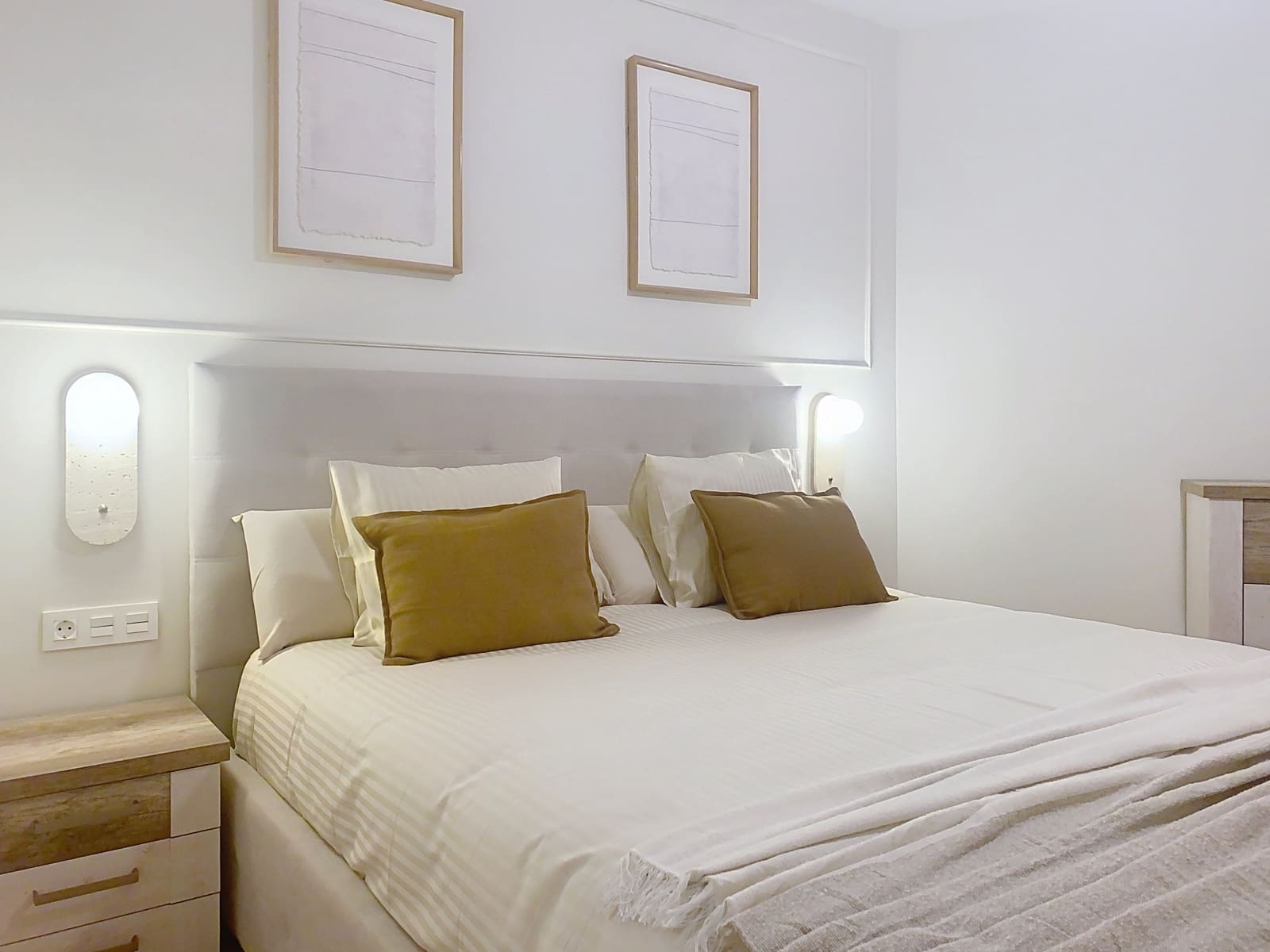 3 bedroom Apartment for sale in Estepona with pool garage - € 560,000 (Ref: 9240232)