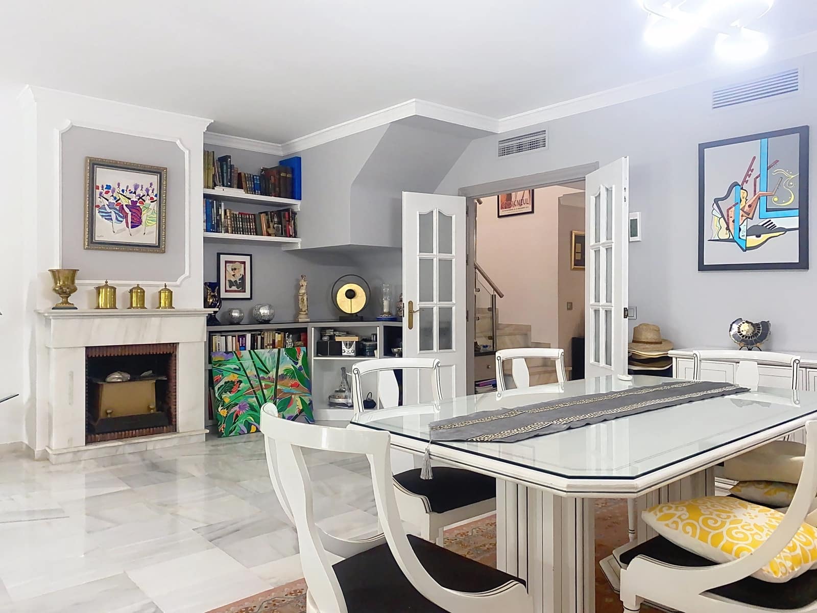 4 Zimmer Haus zu verkaufen in Estepona mit Pool Garage - 525.000 € (Ref: 9252257)