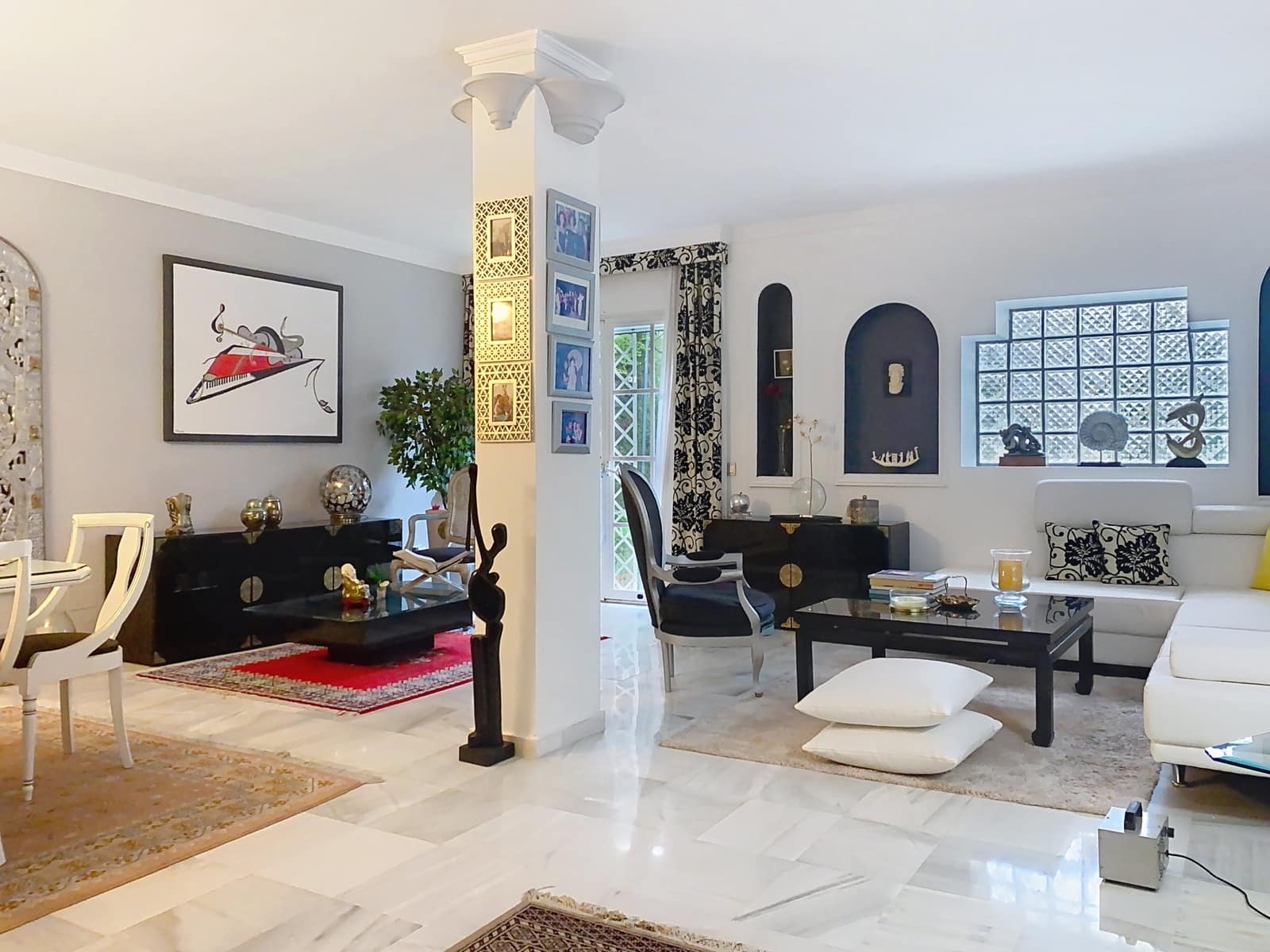 4 soveværelse Byhus til salg i Estepona med swimmingpool garage - € 525.000 (Ref: 9252257)