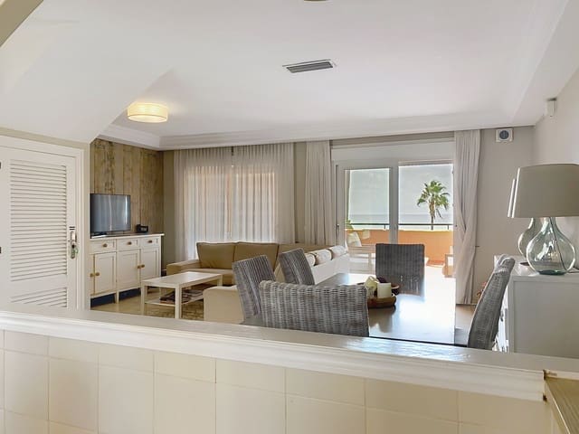 3 sypialnia Dom na sprzedaż w Estepona z basenem garażem - 785 000 € (Ref: 9257205)