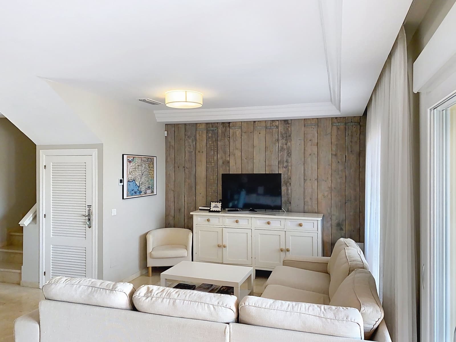 Casa de 3 habitaciones en Estepona en venta con piscina garaje - 795.000 € (Ref: 9257205)