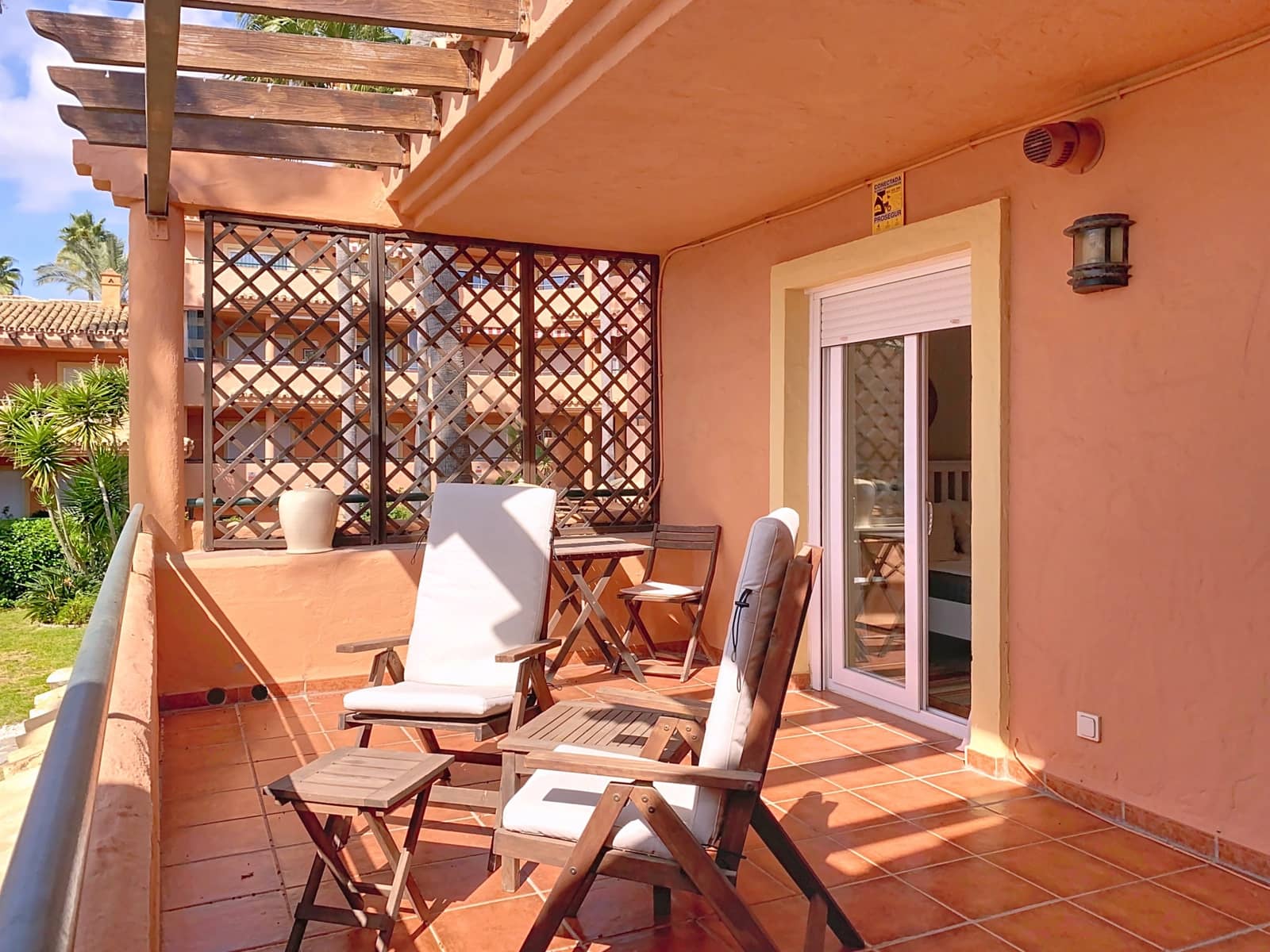Casa de 3 habitaciones en Estepona en venta con piscina garaje - 795.000 € (Ref: 9257205)
