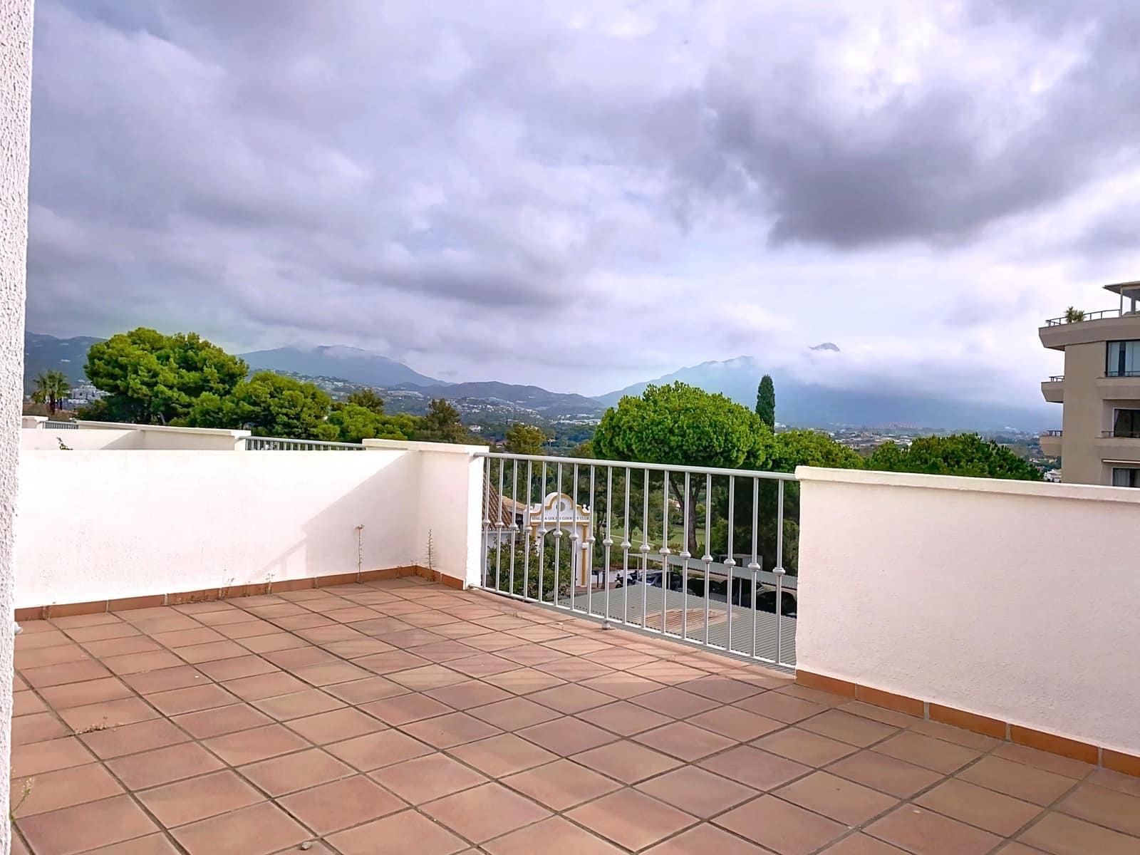 Casa de 3 habitaciones en Estepona en venta con piscina garaje - 655.000 € (Ref: 9257206)