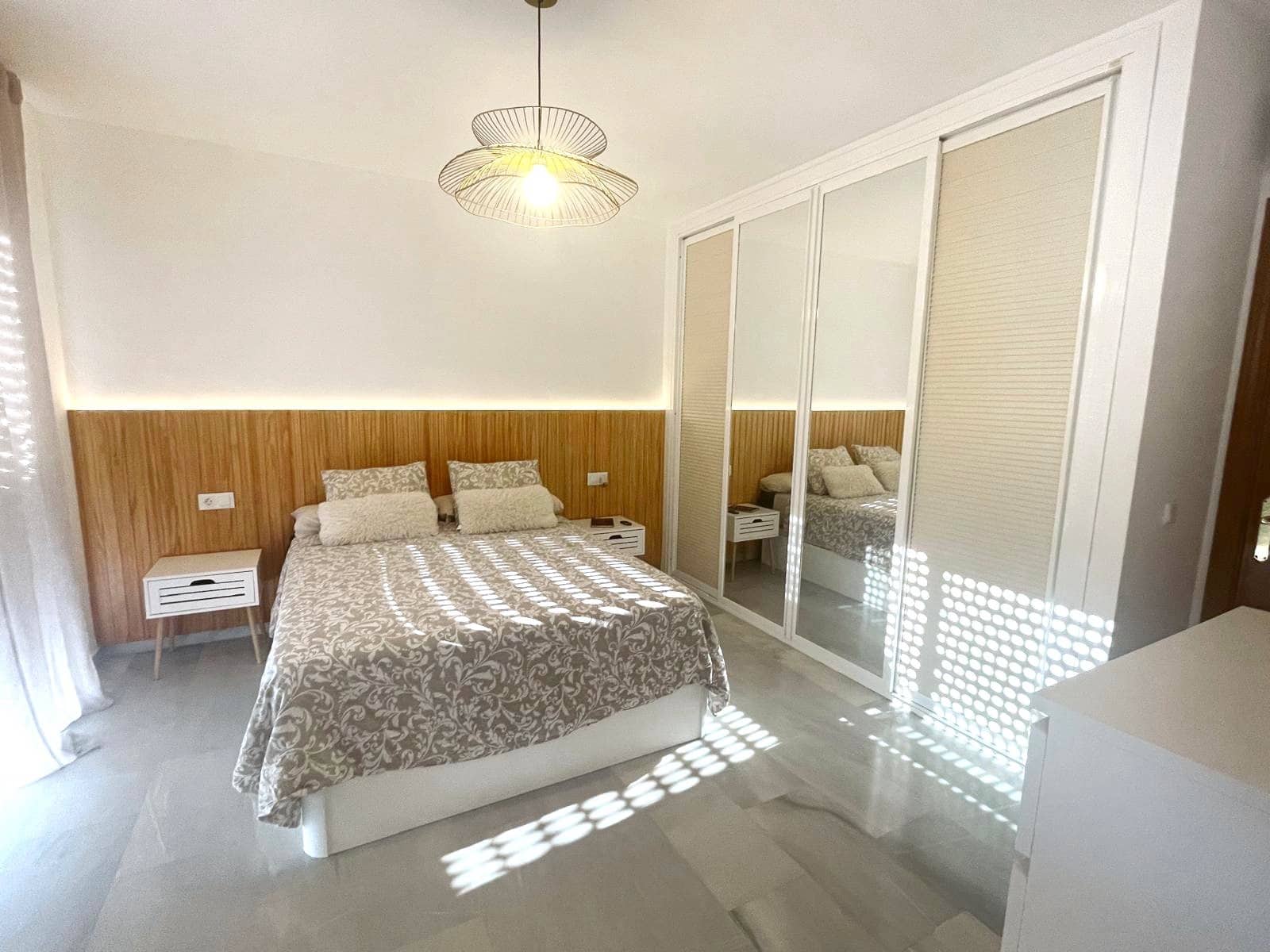 3 bedroom Townhouse for sale in Estepona with pool garage - € 655,000 (Ref: 9257206)