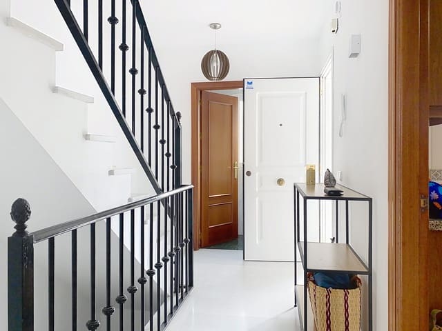 3 soverom Hus til salgs i Estepona med svømmebasseng garasje - € 655 000 (Ref: 9257206)