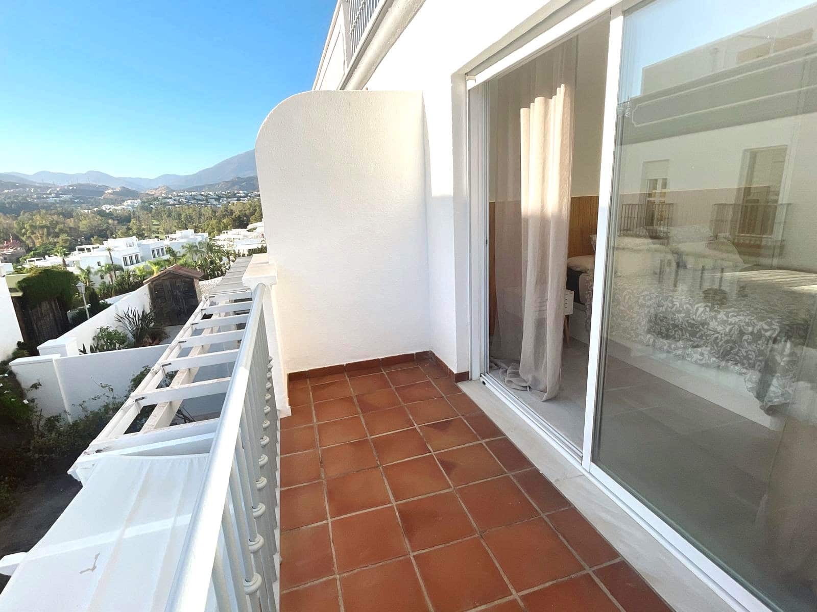 3 bedroom Townhouse for sale in Estepona with pool garage - € 655,000 (Ref: 9257206)