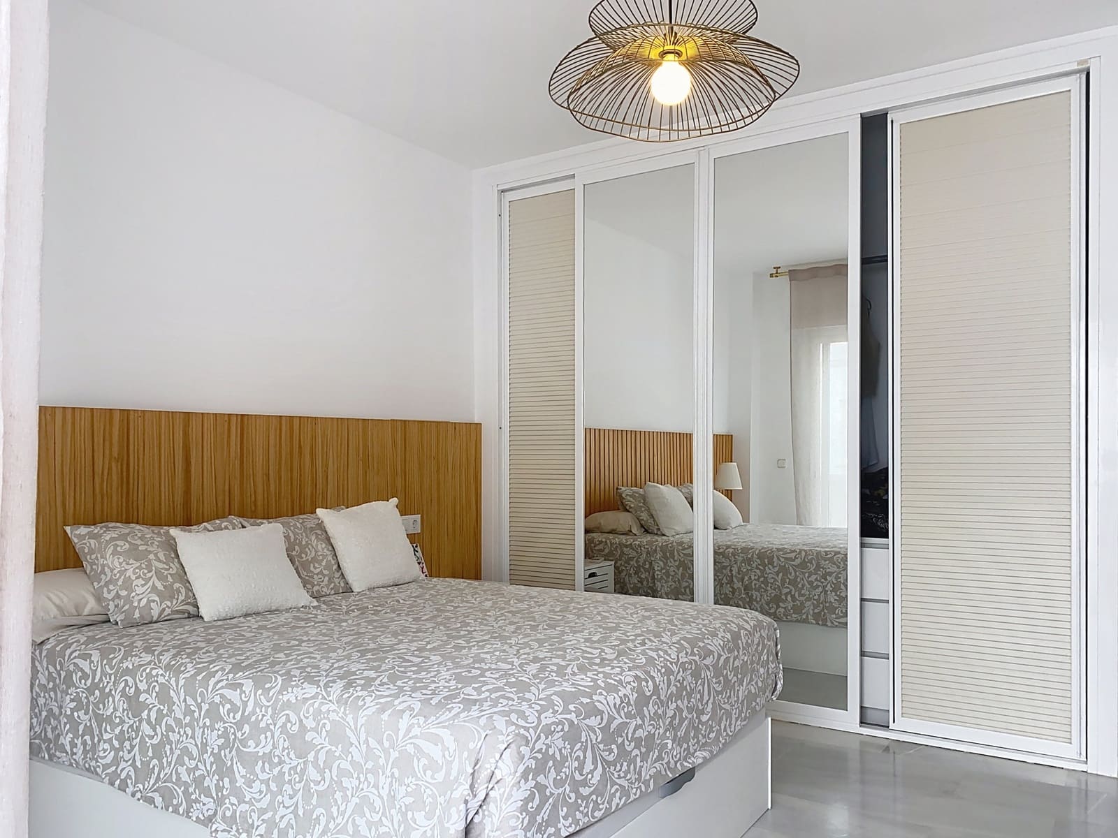3 bedroom Townhouse for sale in Estepona with pool garage - € 655,000 (Ref: 9257206)