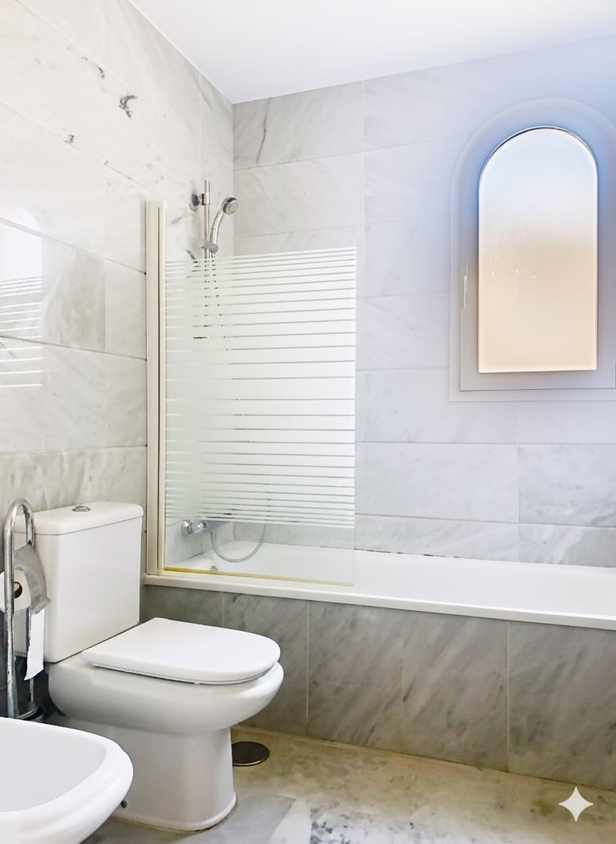 4 bedroom Semi-detached Villa for sale in Guadalmina with pool garage - € 850,000 (Ref: 9262499)