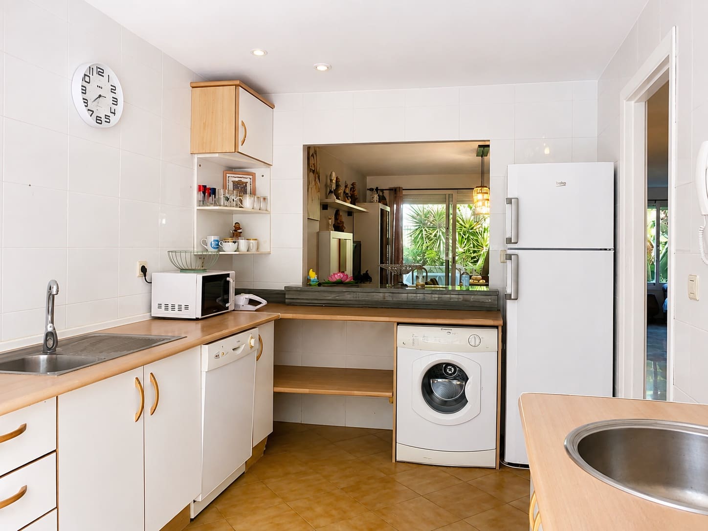 Pareado de 4 habitaciones en Guadalmina en venta con piscina garaje - 750.000 € (Ref: 9262499)