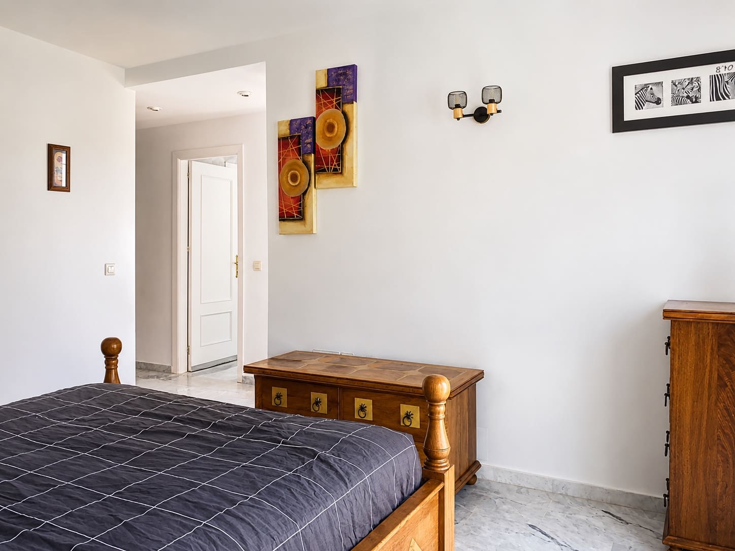 Pareado de 4 habitaciones en Guadalmina en venta con piscina garaje - 750.000 € (Ref: 9262499)