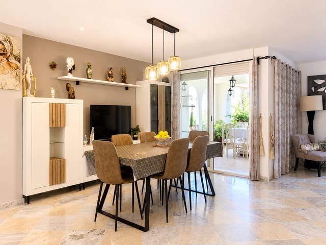 4 slaapkamer Halfvrijstaande villa te koop in Guadalmina Alta, Marbella met zwembad garage - € 750.000 (Ref: 9262499)