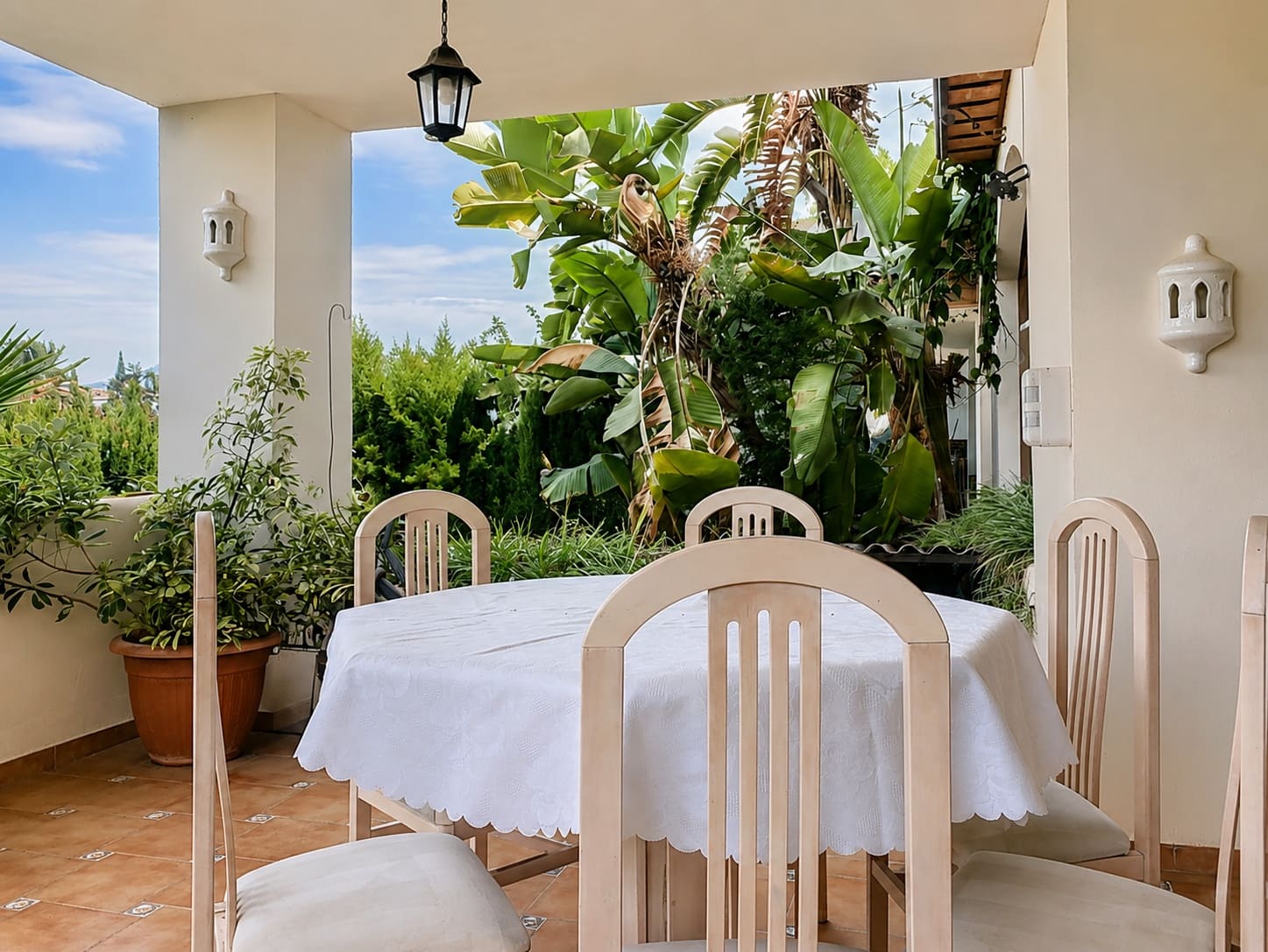 Pareado de 4 habitaciones en Guadalmina en venta con piscina garaje - 750.000 € (Ref: 9262499)