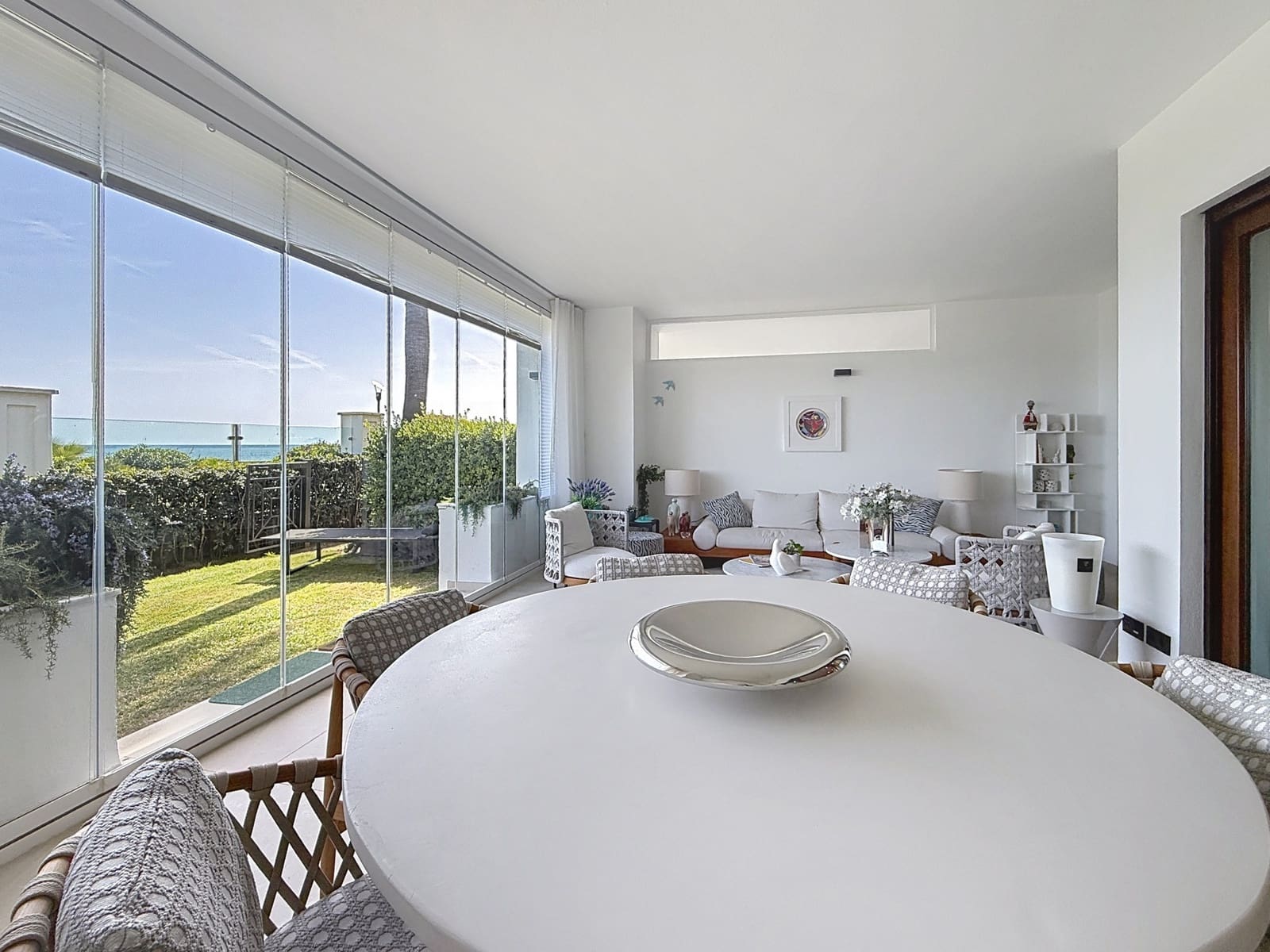 2 quarto Apartamento para venda em Estepona com piscina garagem - 1 250 000 € (Ref: 9297481)