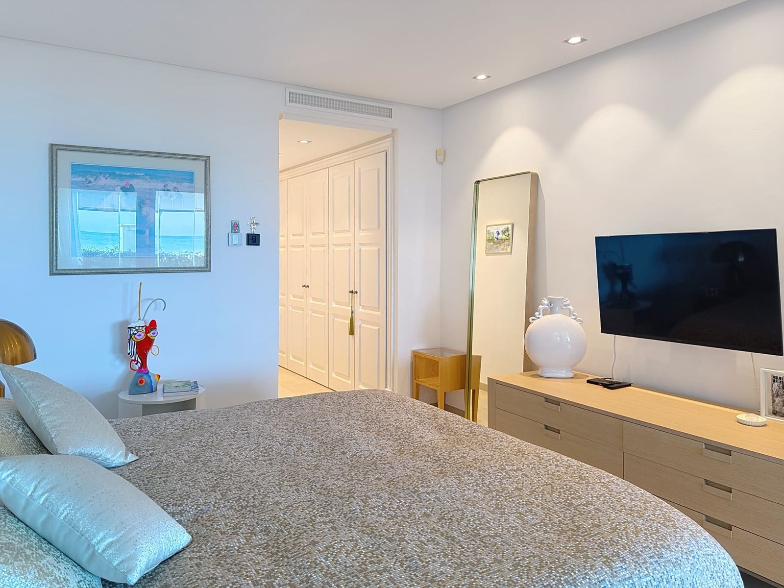 2 slaapkamer Appartement te koop in Estepona met zwembad garage - € 1.295.000 (Ref: 9297481)