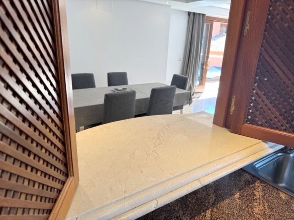 Apartamento de 2 habitaciones en New Golden Mile en venta con piscina garaje - 605.000 € (Ref: 9310818)