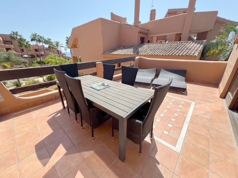 Apartamento de 2 habitaciones en New Golden Mile en venta con piscina garaje - 605.000 € (Ref: 9310818)