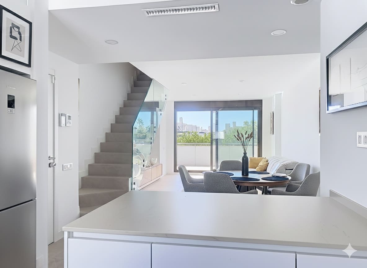 3 Zimmer Penthouse zu verkaufen in Estepona mit Pool Garage - 899.000 € (Ref: 9334787)