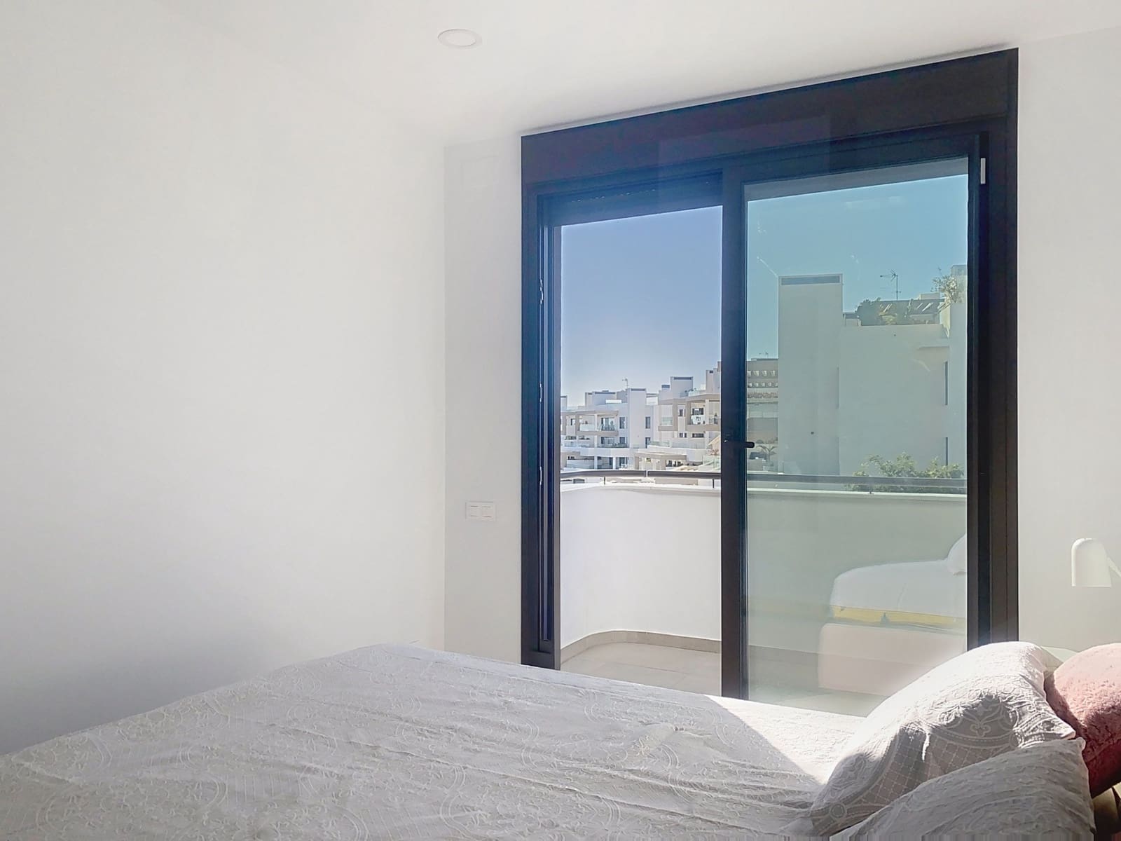 3 Zimmer Penthouse zu verkaufen in Estepona mit Pool Garage - 899.000 € (Ref: 9334787)