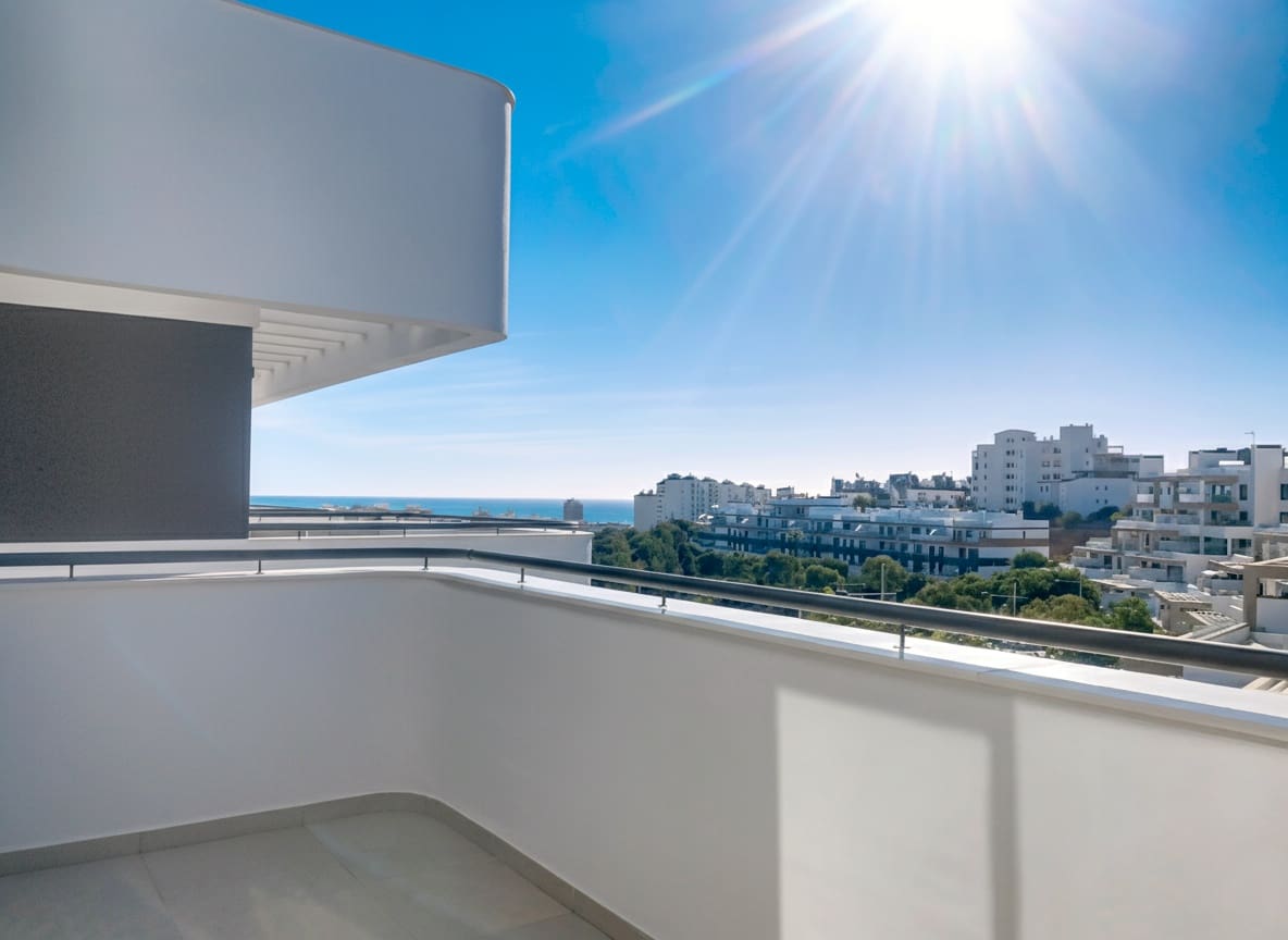 3 Zimmer Penthouse zu verkaufen in Estepona mit Pool Garage - 899.000 € (Ref: 9334787)