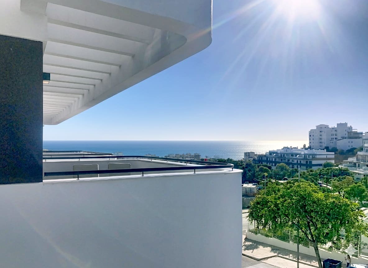 3 Zimmer Penthouse zu verkaufen in Estepona mit Pool Garage - 899.000 € (Ref: 9334787)