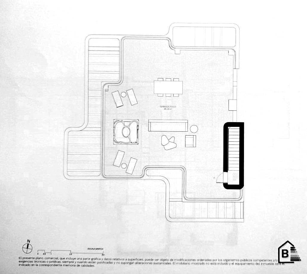 3 quarto Penthouse para venda em Estepona com piscina garagem - 759 000 € (Ref: 9334787)