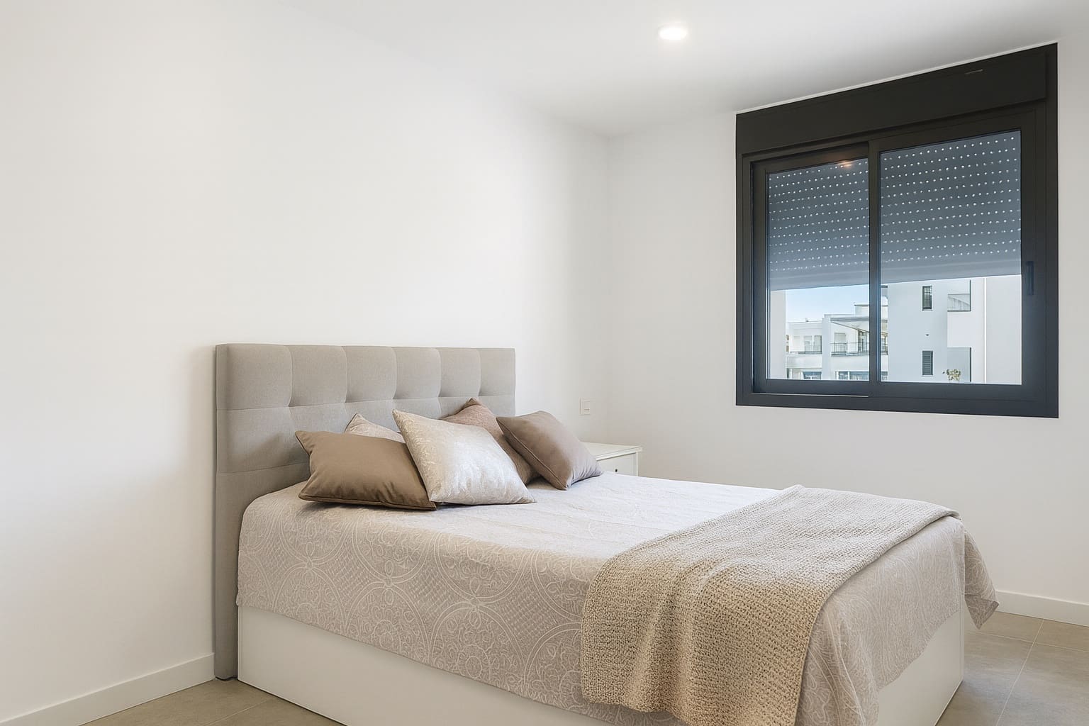 3 quarto Penthouse para venda em Estepona com piscina garagem - 759 000 € (Ref: 9334787)