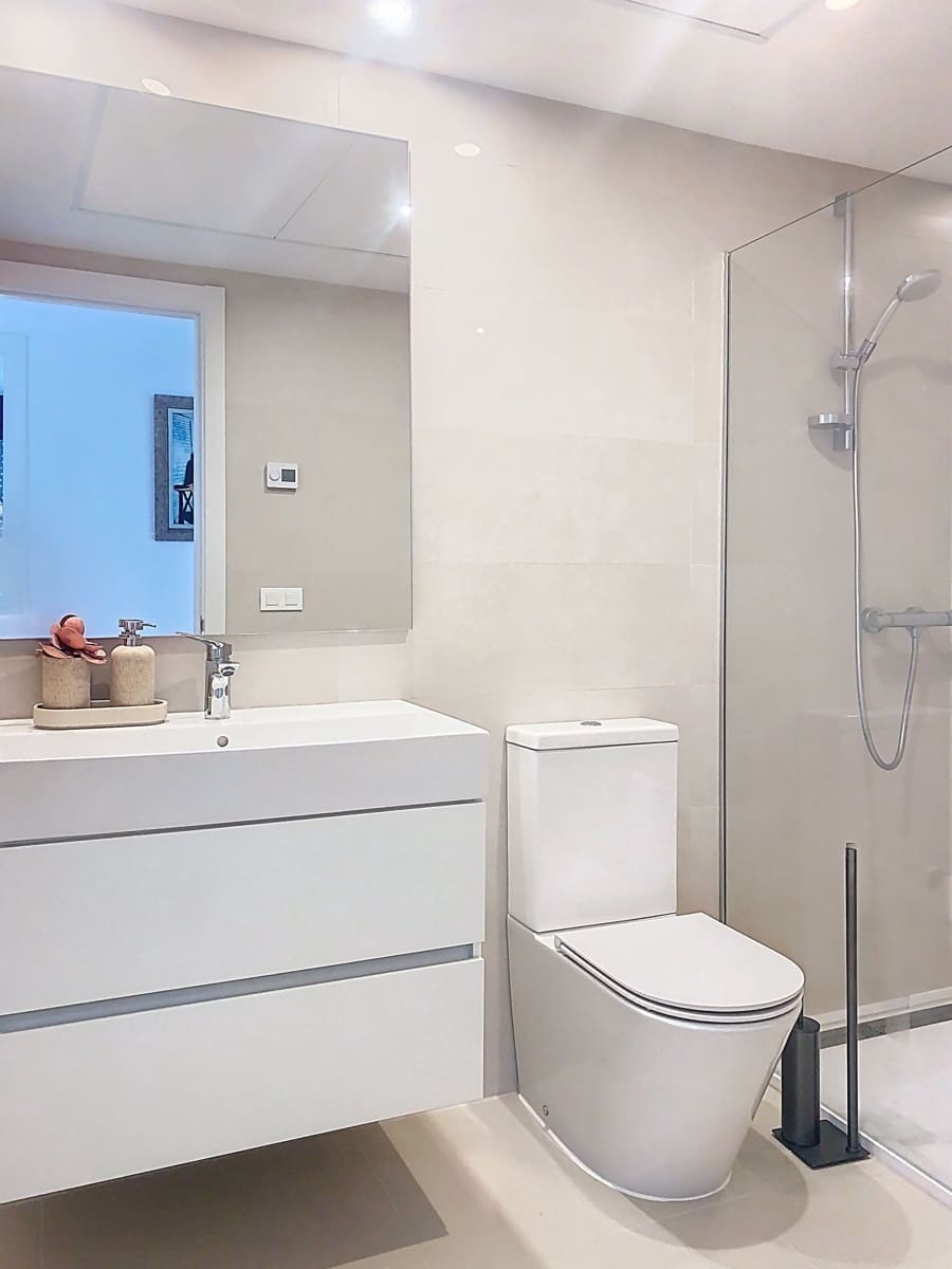 3 quarto Penthouse para venda em Estepona com piscina garagem - 759 000 € (Ref: 9334787)