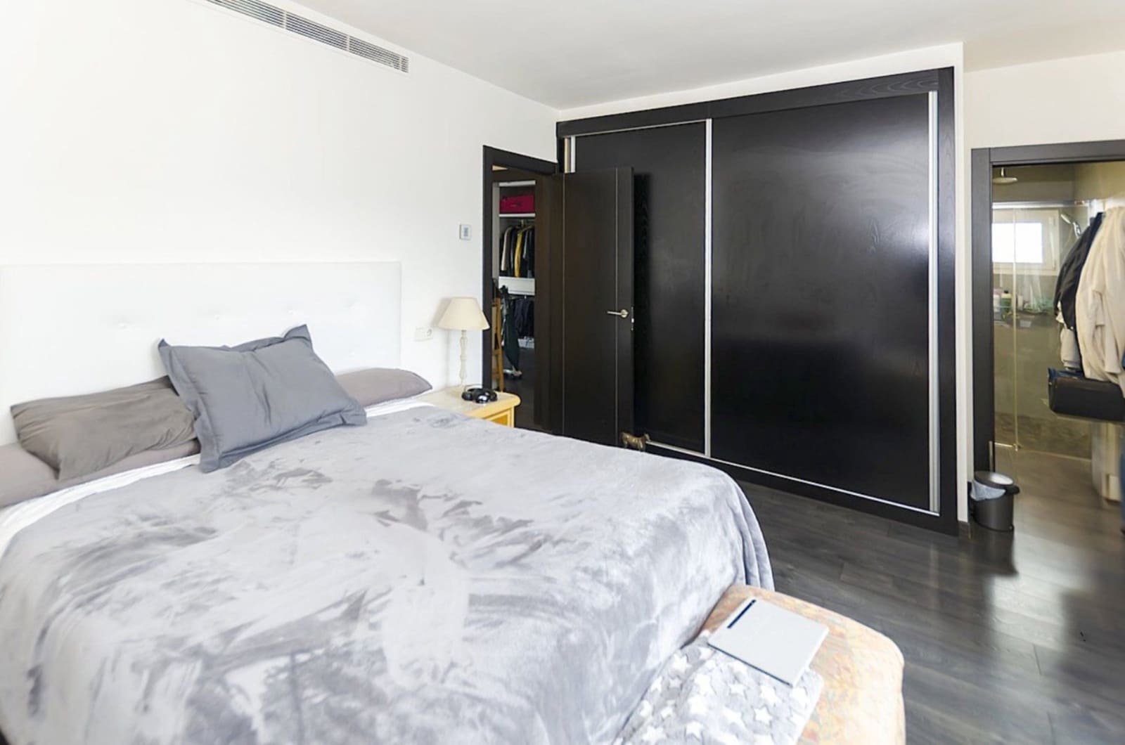 3 sypialnia Penthouse na sprzedaż w Puerto Banus z basenem garażem - 1 197 000 € (Ref: 9349282)