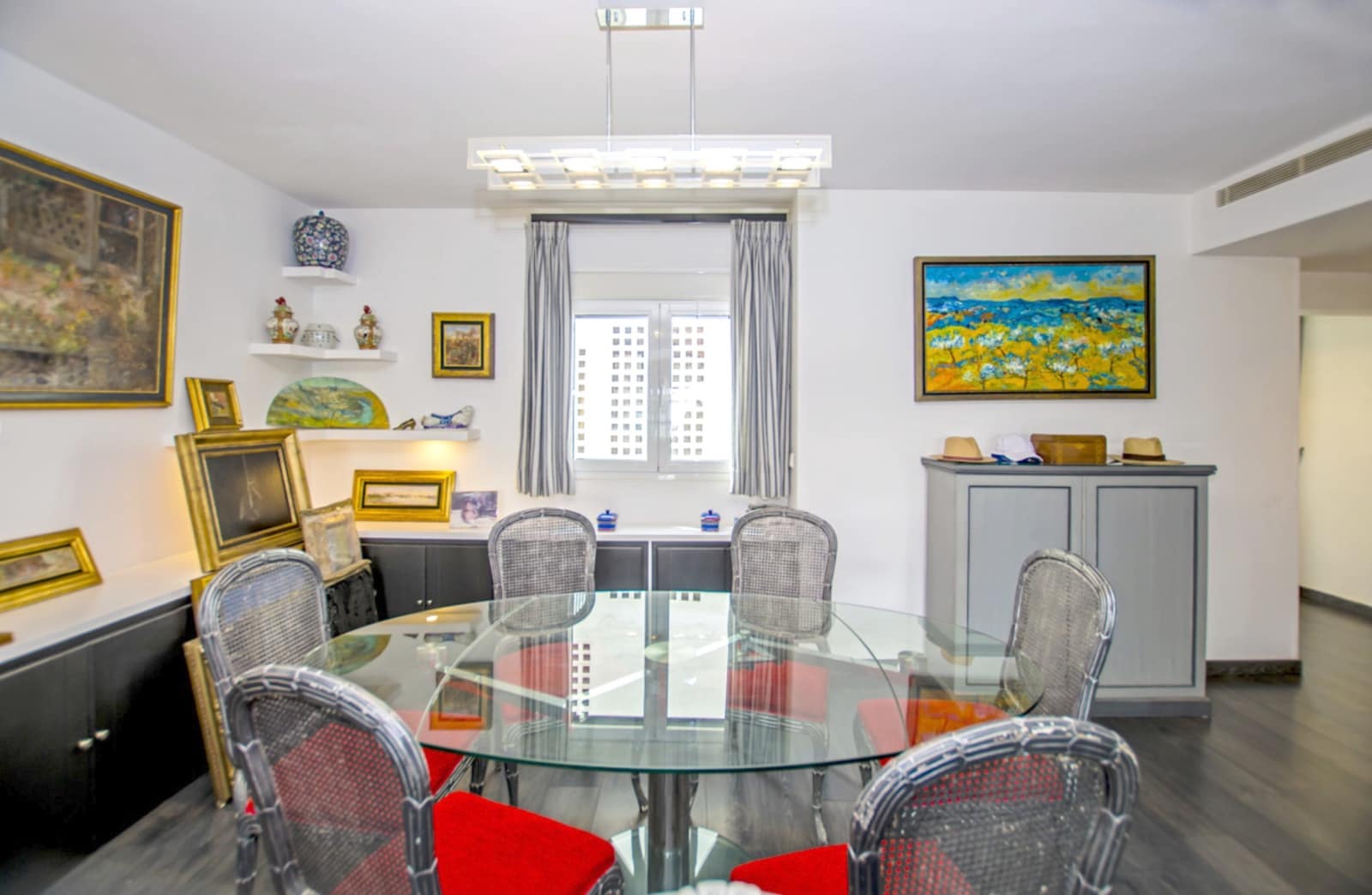 3 sypialnia Penthouse na sprzedaż w Puerto Banus z basenem garażem - 1 197 000 € (Ref: 9349282)