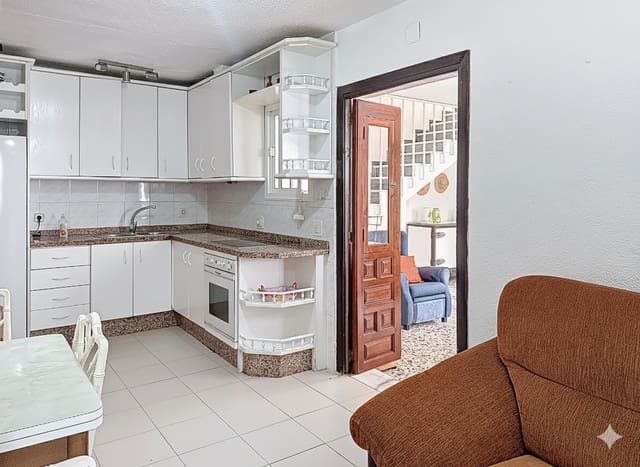 3 Zimmer Doppelhaus zu verkaufen in Manilva mit Pool Garage - 299.000 € (Ref: 9355692)