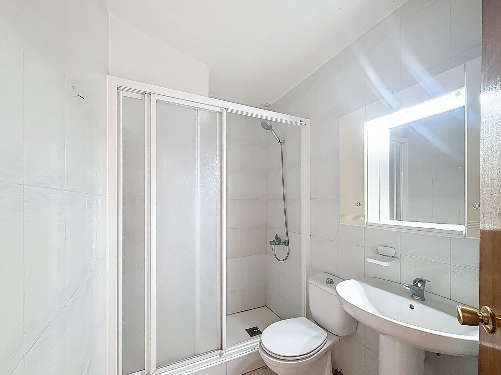 3 Zimmer Doppelhaus zu verkaufen in Manilva mit Pool Garage - 299.000 € (Ref: 9355692)