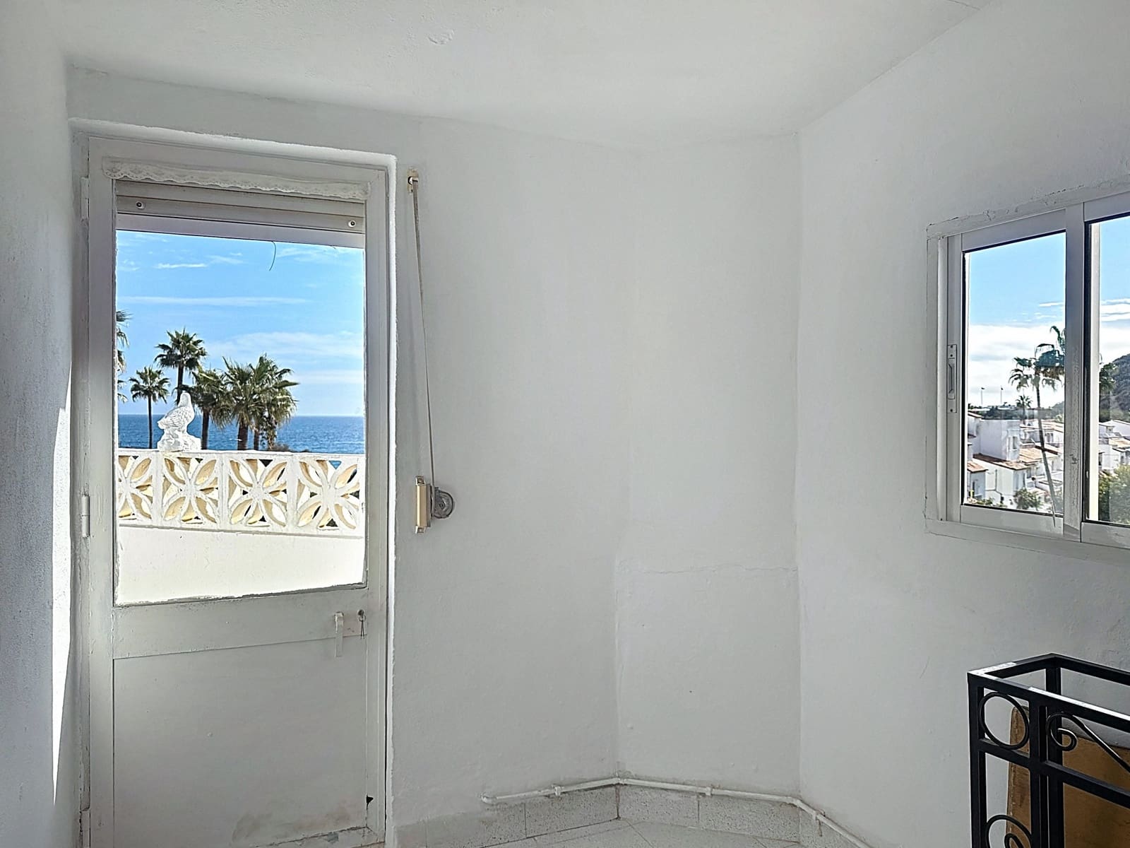 3 Zimmer Doppelhaus zu verkaufen in Manilva mit Pool Garage - 299.000 € (Ref: 9355692)