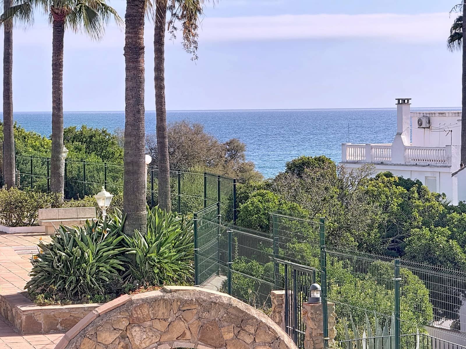 3 Zimmer Doppelhaus zu verkaufen in Manilva mit Pool Garage - 299.000 € (Ref: 9355692)