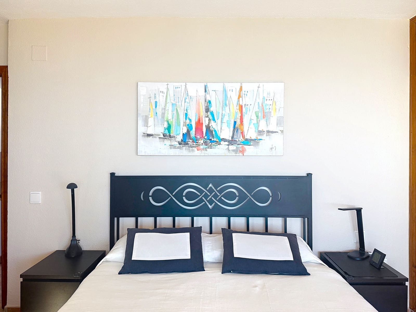 3 soveværelse Semi-Rækkehus til salg i Casares med swimmingpool - € 1.250.000 (Ref: 9359427)